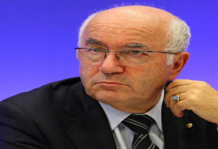 Presiden Federasi Sepak Bola Italia Mengundurkan Diri